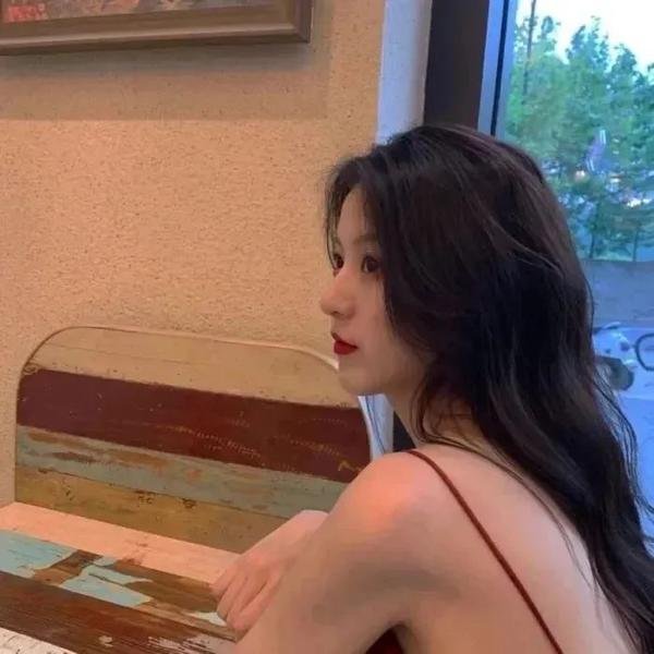 洁癖萧总喜当爹